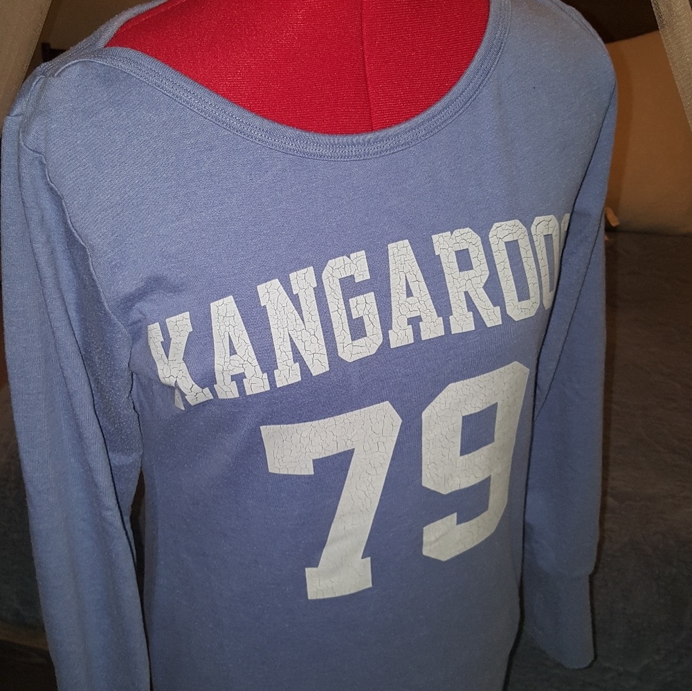 kangaroos top USA size 2 to 4